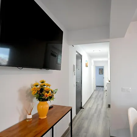 Victoria Apartment