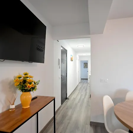 Victoria Apartment *