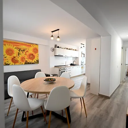 Victoria Apartment