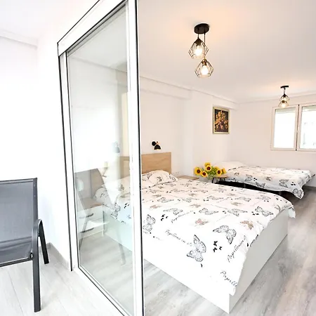 Victoria Apartment *